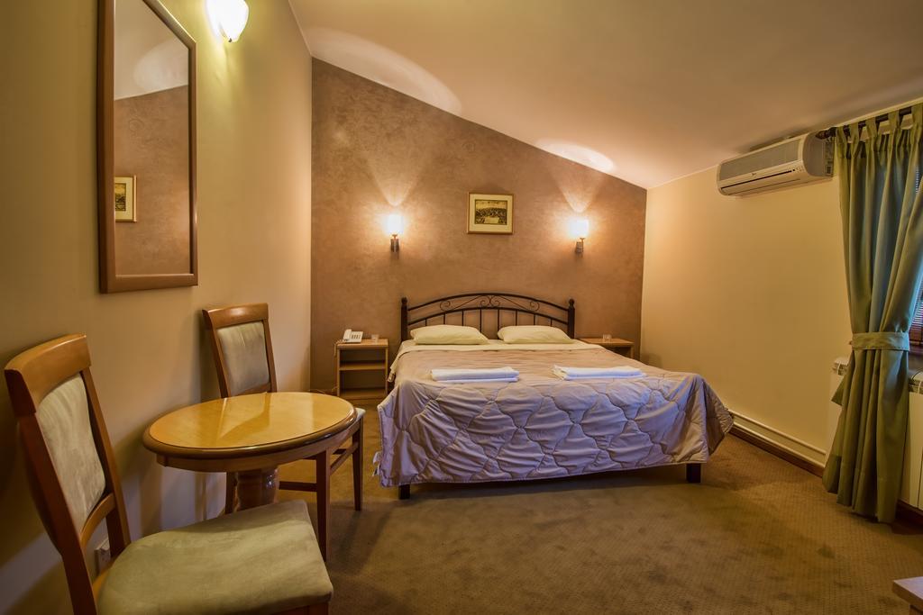 Konak Vukasinovic Belgrad Zimmer foto